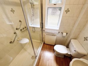 BATHROOM- click for photo gallery